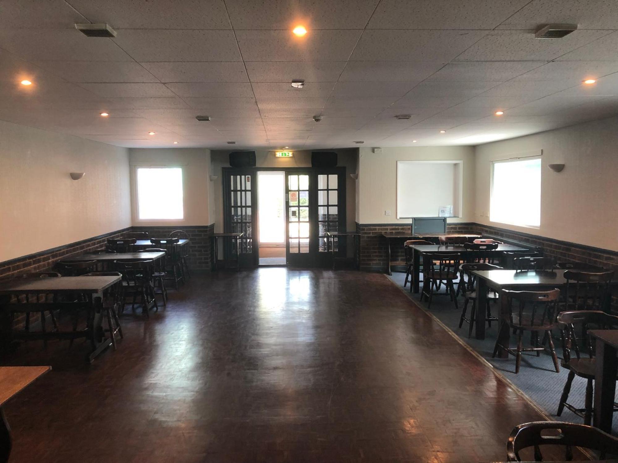The Pheasant Inn Dunstable Bagian luar foto